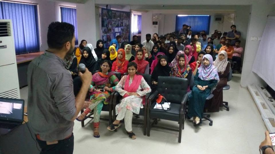 Seminar at Virtual university
